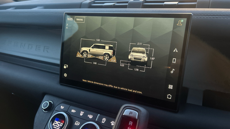 Land Rover Defender 3.0 D250 X-Dynamic HSE 110 5dr Auto Diesel Estate